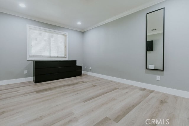 Building Photo - 2438 Emerson Dr