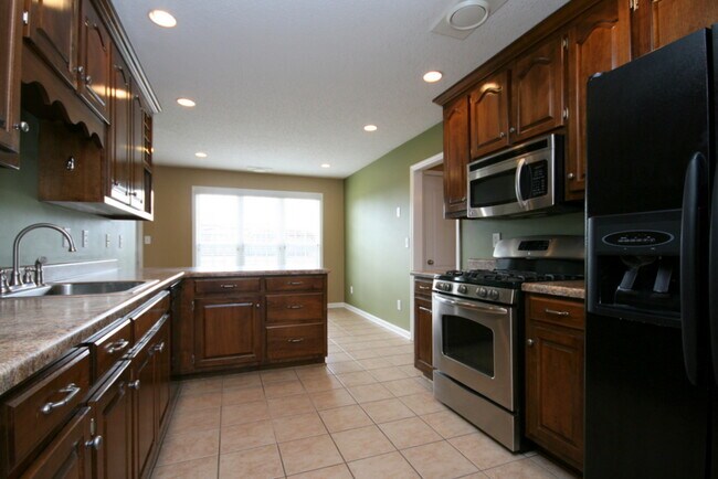 Building Photo - 176 Timber Oak Rd