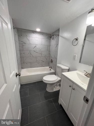 Building Photo - 3 Bedroom - Voucher Accepted
