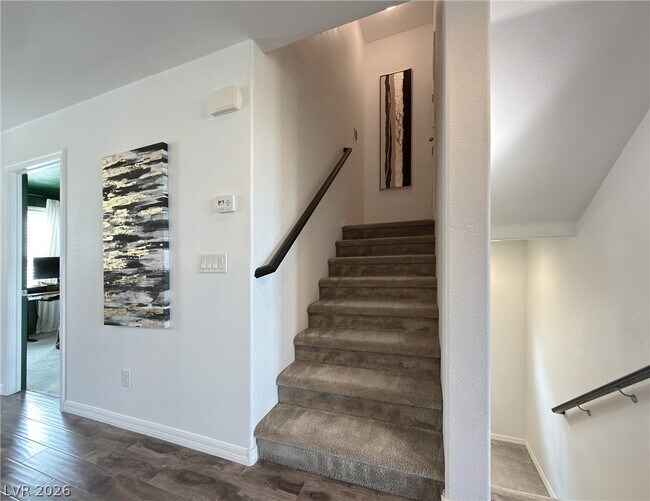 Building Photo - 372 Ambitious St