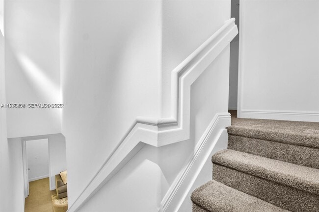 Building Photo - 8354 NW 39th Ct