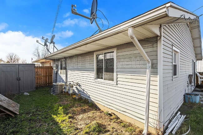 Building Photo - 30 W Oxford St