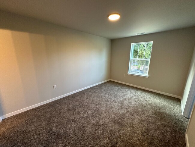 Building Photo - 1816 chipman St SE