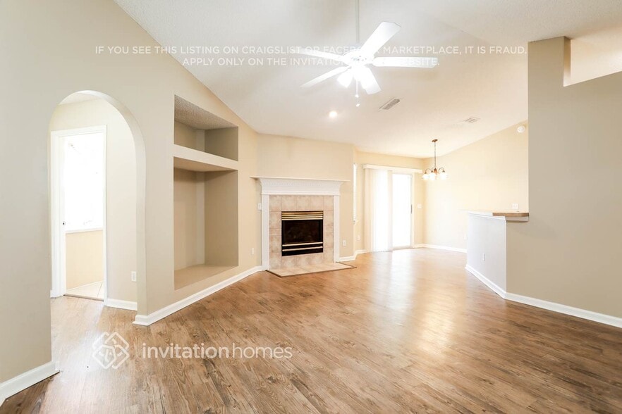 Building Photo - 10929 Lydia Estates Dr