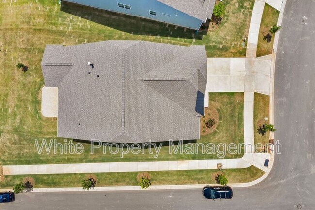 Building Photo - 15007 Arlington House Dr