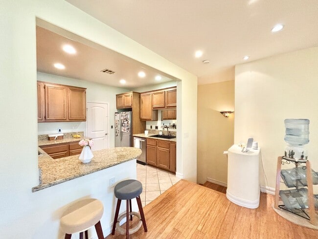 Building Photo - Oxnard | 2 Story 2+2 Condo | Seabridge Com...