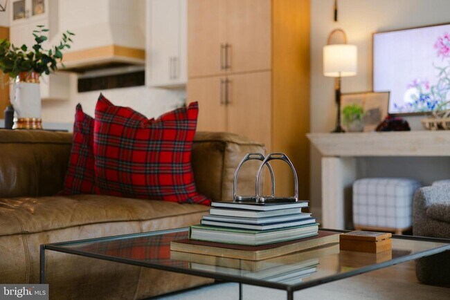 Building Photo - 13230 Falls Rd