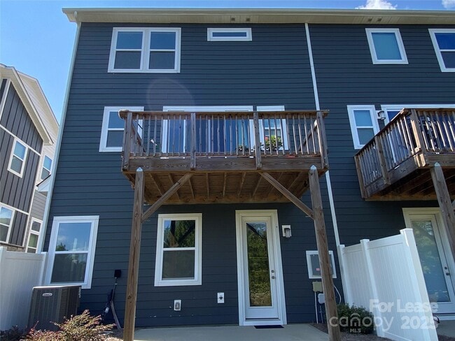 Building Photo - 1744 Unison Dr