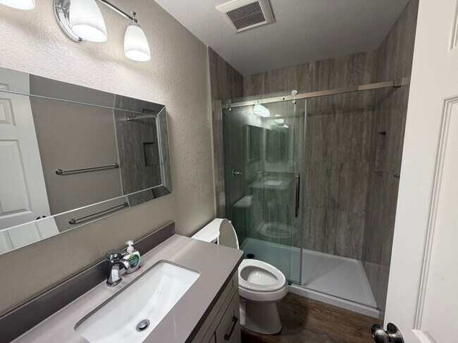 Building Photo - 38695 Huntington Cir