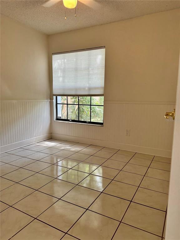 Building Photo - 410 Poplar Ct