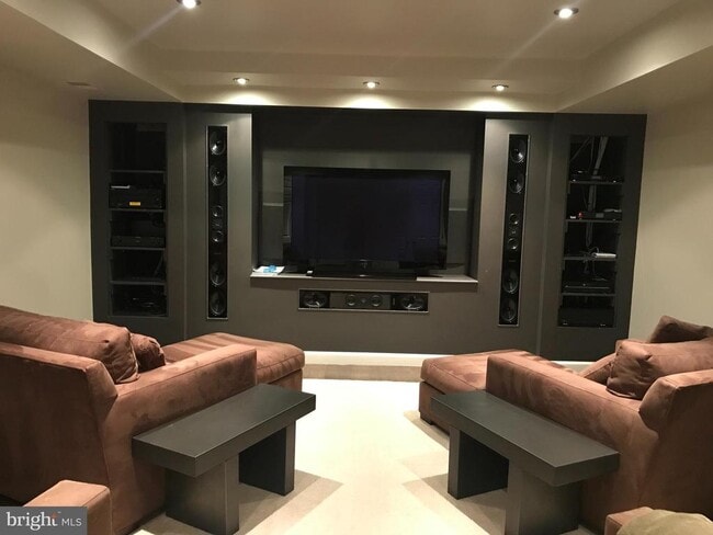 Building Photo - 1406 Ingleside Ave