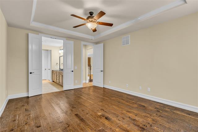 Building Photo - 4709 Bayview Dr