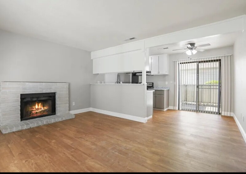 Building Photo - 712 McCoy Ct