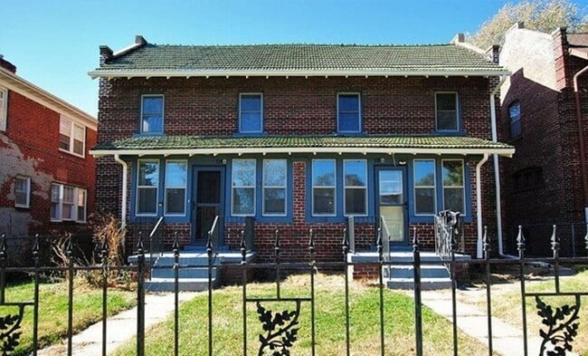 Building Photo - 114-116 38th St