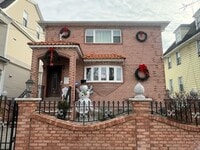 Building Photo - 20 Beech St