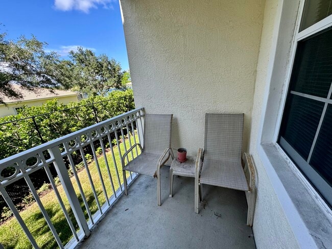 Building Photo - 9857 Baywinds Blvd