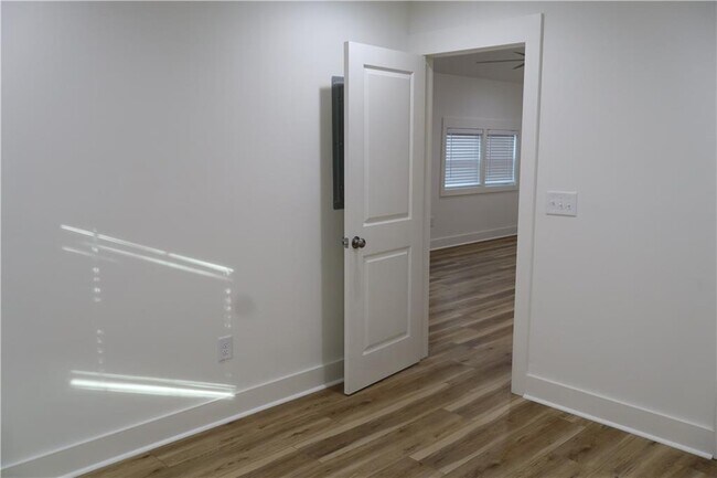 Building Photo - 5120 Railroad Ave