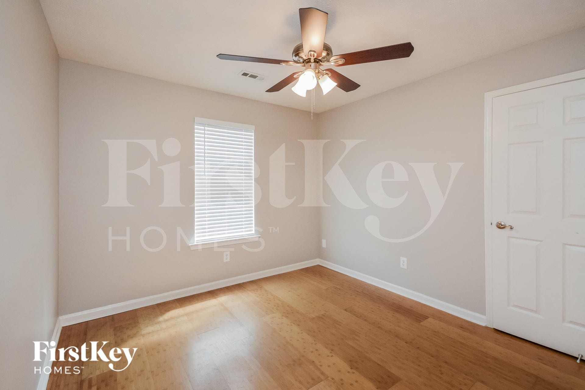 Building Photo - 170 Falcon Ridge Dr