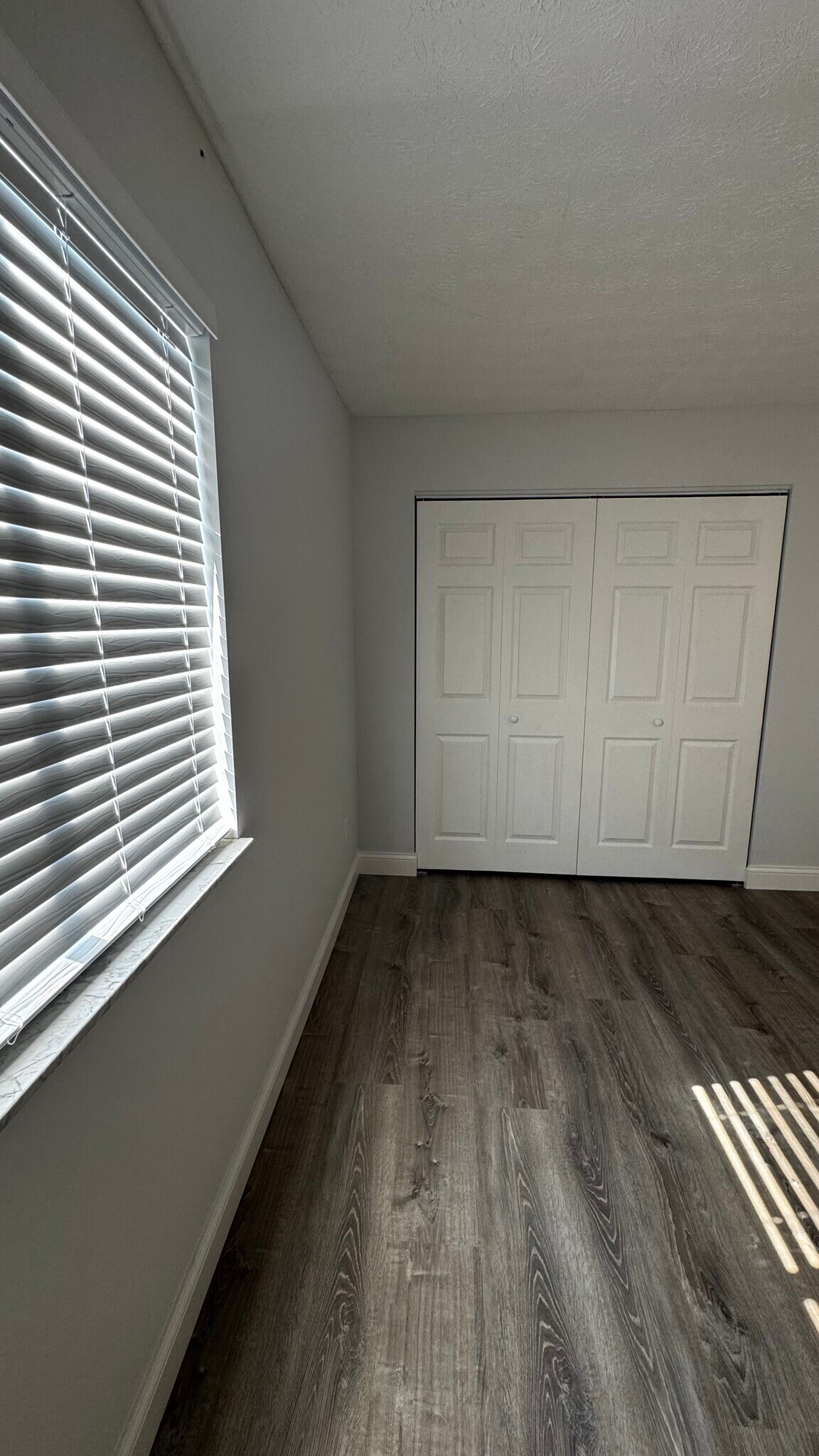 Building Photo - 400 Sherwood Green Ct