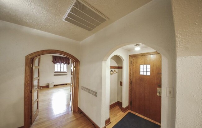 Building Photo - Patterson House