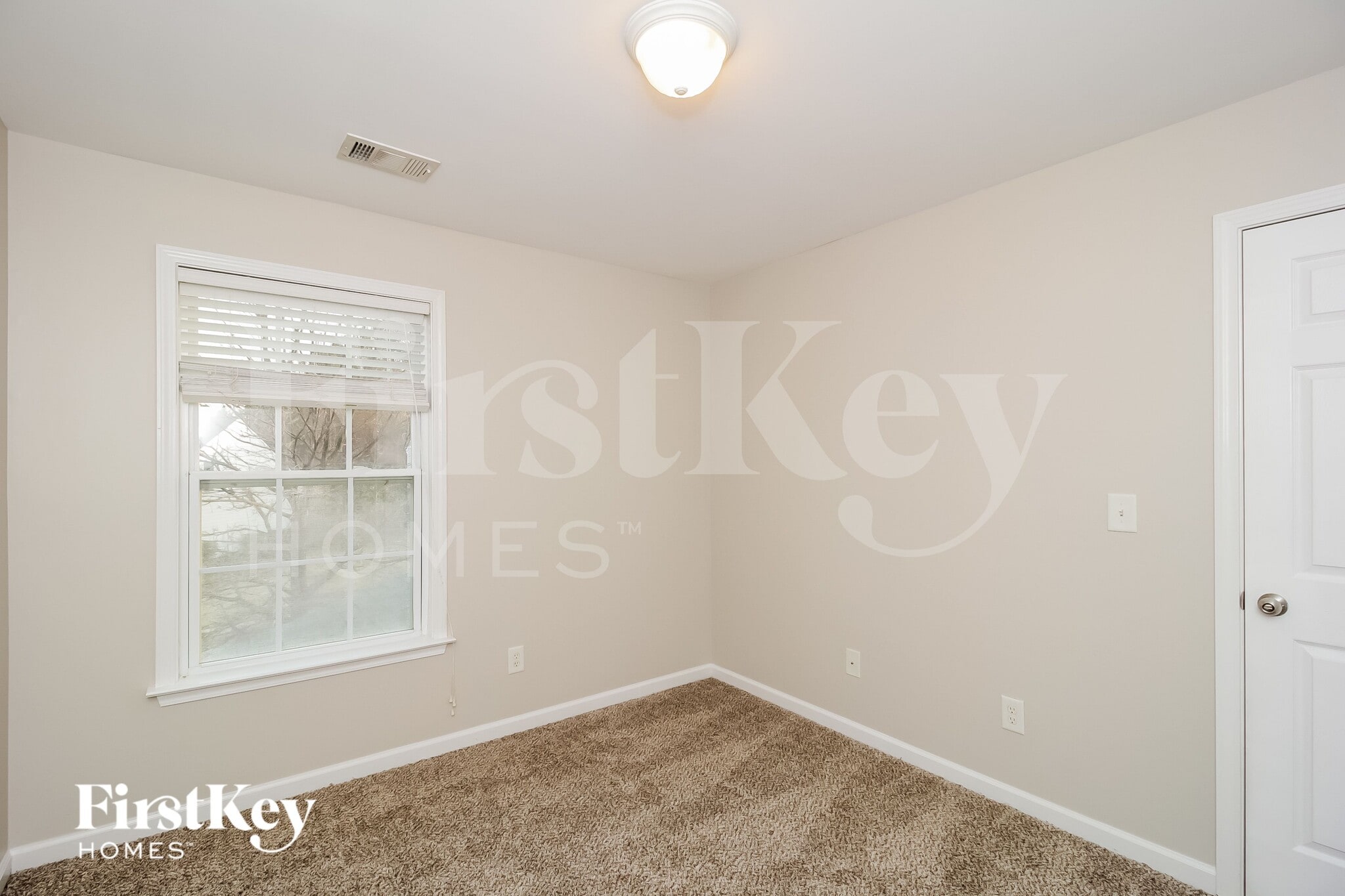 Building Photo - 6003 Escher Ln