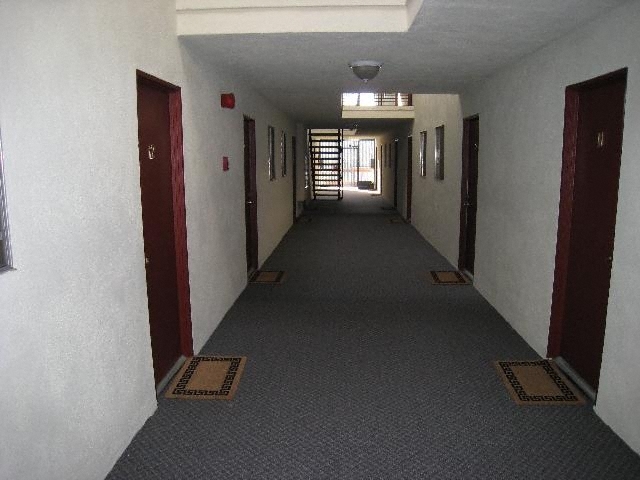Building Photo - Twin Palms Apartments