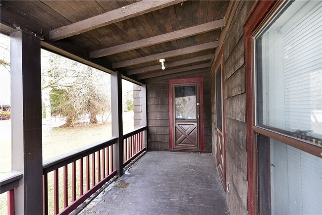 Building Photo - 1872 Blossom Rd