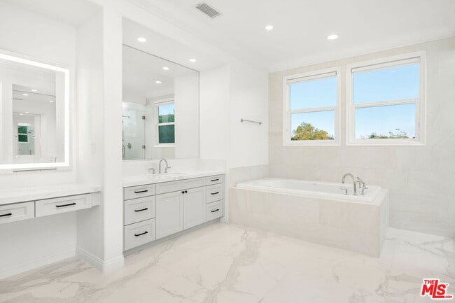 Building Photo - 4110 Prado De Los Zorros