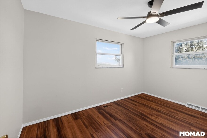 Building Photo - 1550 Moellering Dr