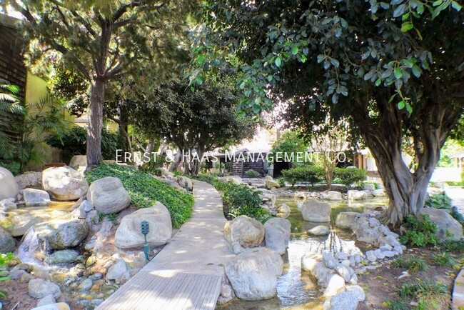 Primary Photo - 3667 Country Club Dr