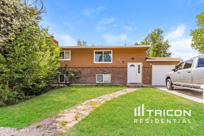 Primary Photo - 7065 White Mountain Dr