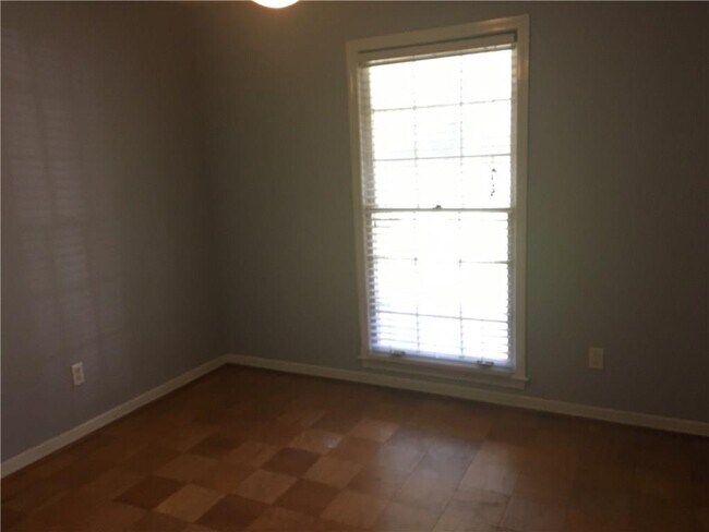 Building Photo - 5510 Gaillard Dr