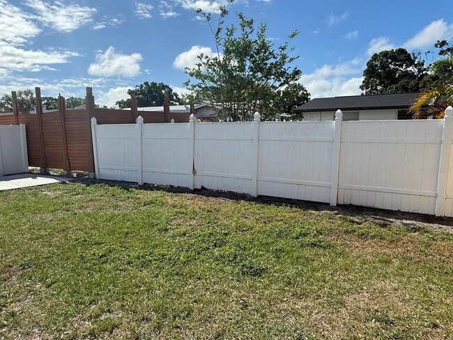 Building Photo - 3710 Wilkinson Rd