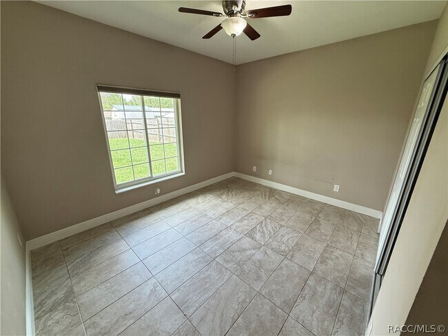 Building Photo - 3047 W Kirkwood Pl