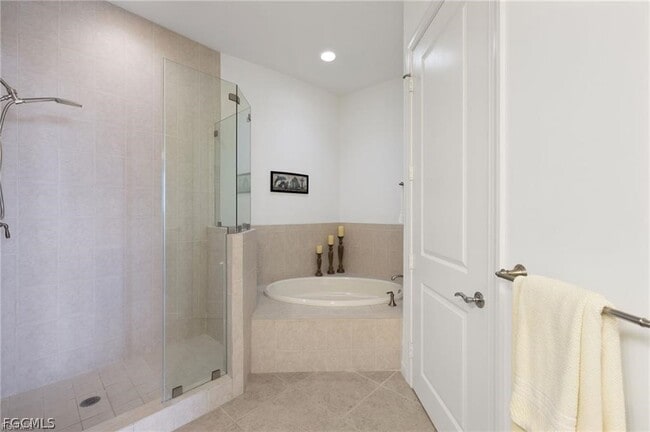 Building Photo - 5781 Cape Harbour Dr