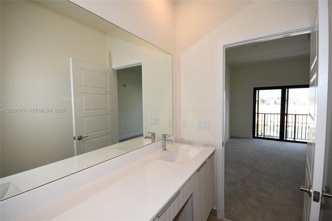 Building Photo - 4700 NW 84th Ave