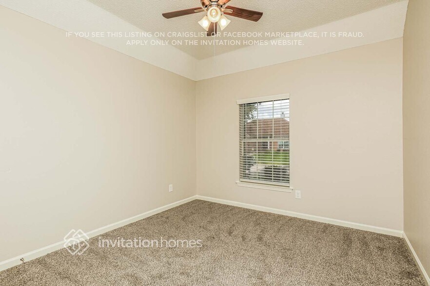 Building Photo - 10313 Napa Valley Dr