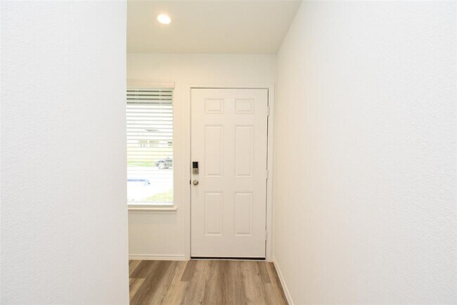 Building Photo - 12218 Deep Strm Ln