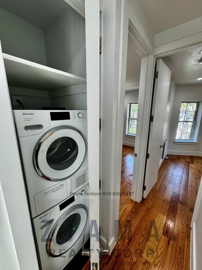 Building Photo - 595 Eastern Pkwy