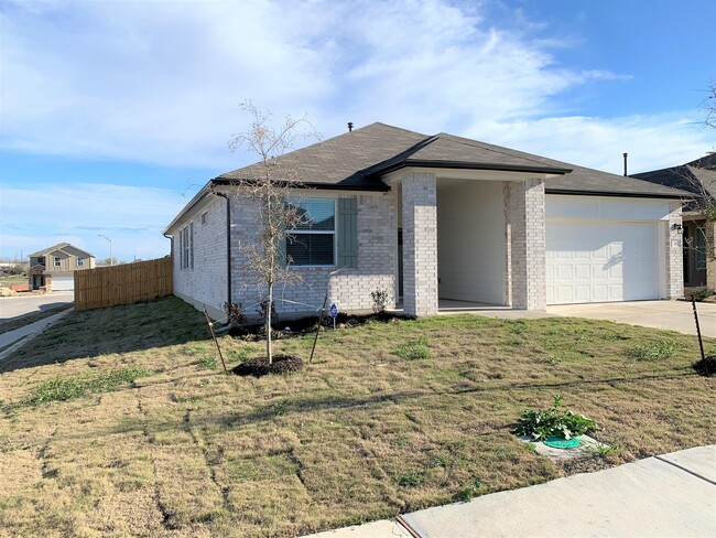 Building Photo - 141 Frostweed Dr