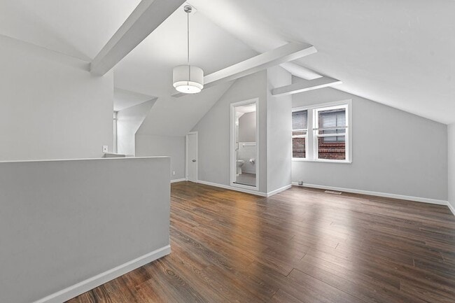 Building Photo - 3412 Lawn Ave