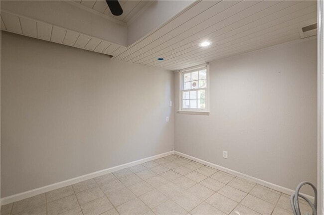 Building Photo - 1798 Dogwood Ct SW