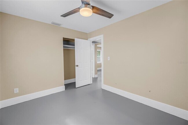 Building Photo - 1416 38th Ave N