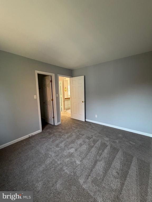 Building Photo - 4209 Oakhill Rd