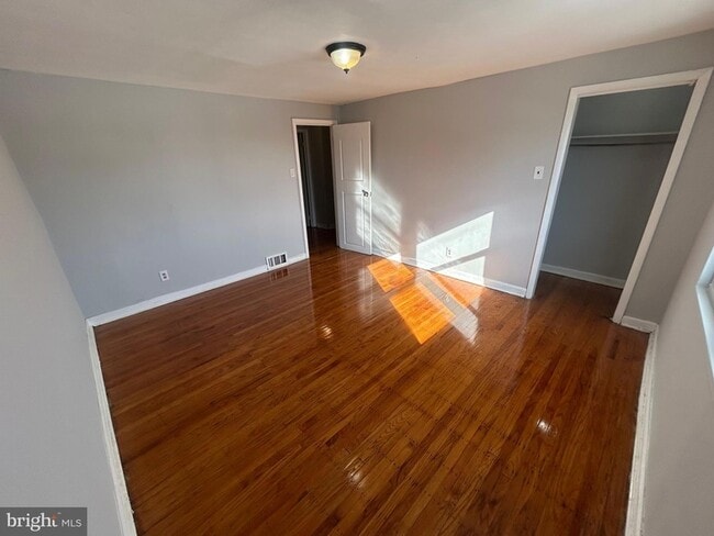 Building Photo - 2113 Church Ln