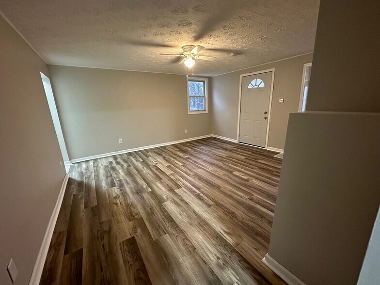 Living Room - 349 W South St
