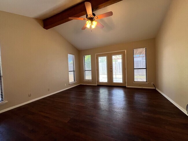 Building Photo - 5318 Crossridge Dr