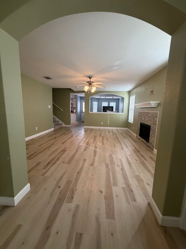 Building Photo - 10911 Canter Spur