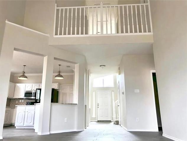 Building Photo - 11112 Newport Dr