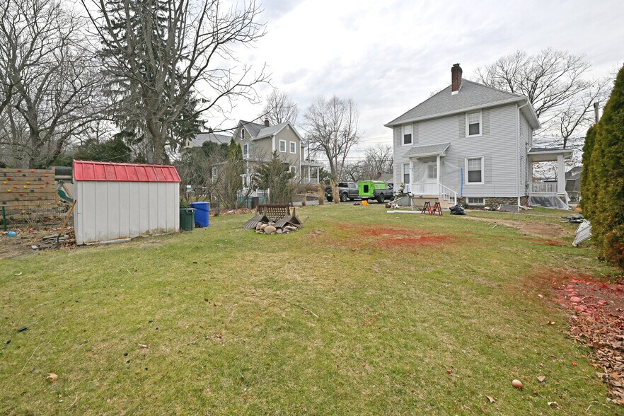 Building Photo - 264 Morse Ave